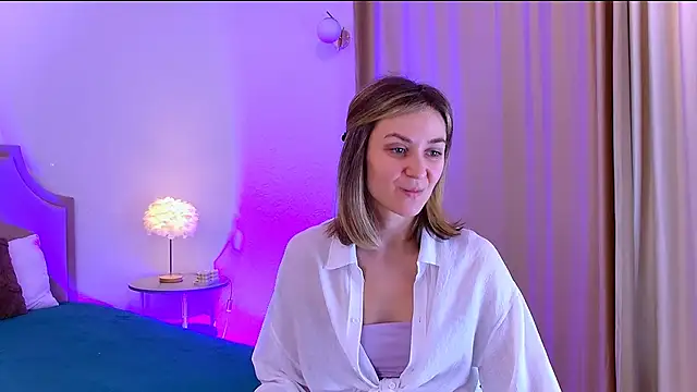 EmeraldGlow's Live XXX Chat