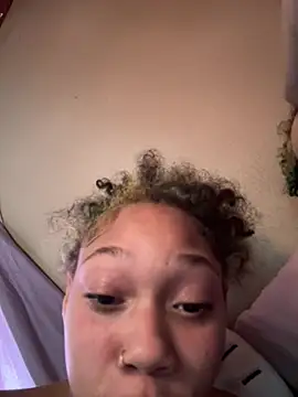 Tamiii420: онлайн-секс-чат