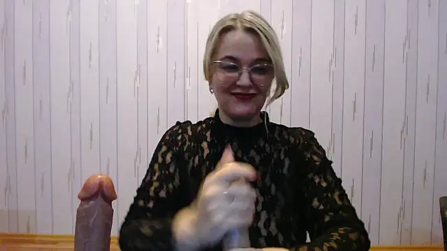 EleanoraDream's Live XXX Chat