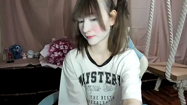 Yoonhee_ki Webcam Show