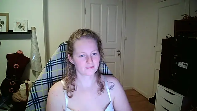 Show de Girlnina-1995 na webcam