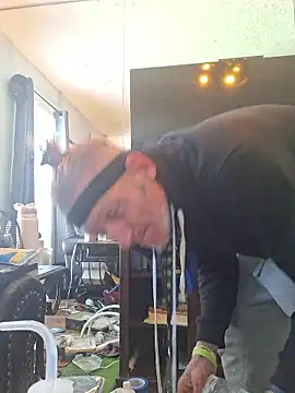 Pokazy przed kamerką – MRTATTWO