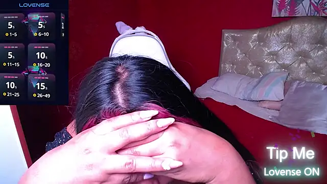 Violet-Flow's Live XXX Chat