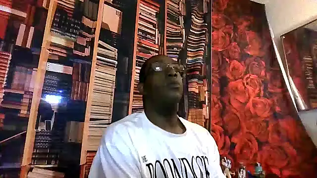 B4KINCのライブXXXチャット