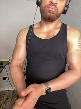 Fathero1timeのライブXXXチャット