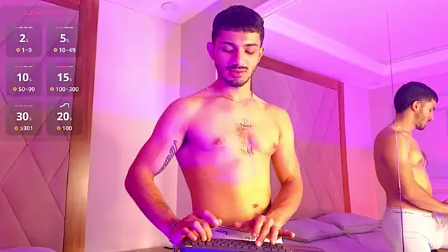 ArturoCardona_'s Live XXX Chat