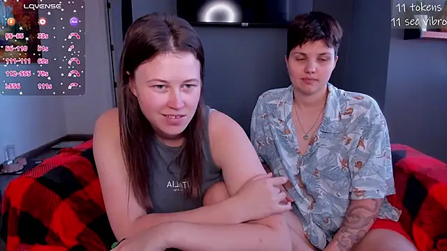 Tenderly_Couple's Live XXX Chat