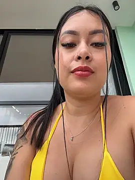 CrisMarulanda's Live XXX Chat