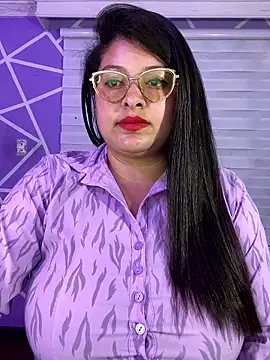 MiiaaJoness' Live XXX Chat