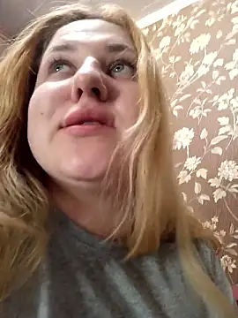 Chatroom XXX en direct de LianaJu