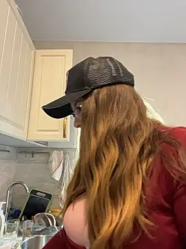 Chatroom XXX en direct de DienkaGreen