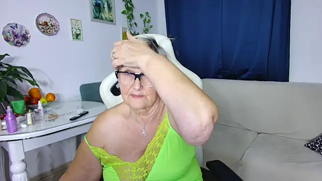 Chat +18 de Selenna57 ao vivo