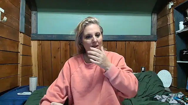 Chatroom XXX en direct de lisaxlovexxx