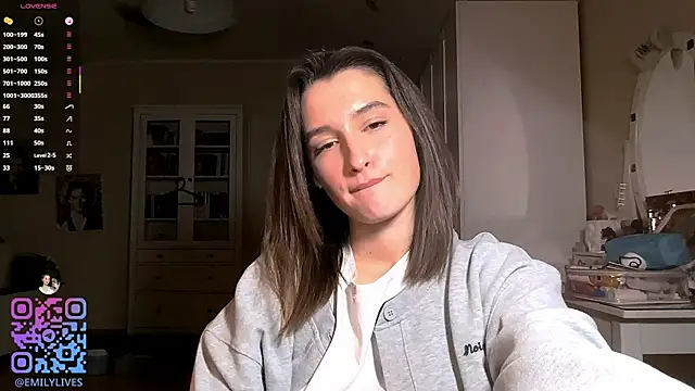 DarlineBrusteraのライブXXXチャット