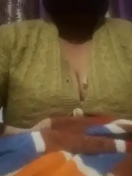 Simran62 Show in webcam