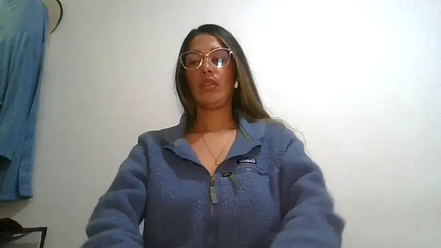 Juanabrunette7's Live XXX Chat