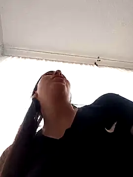 Chat +18 de Bonny_Klote ao vivo