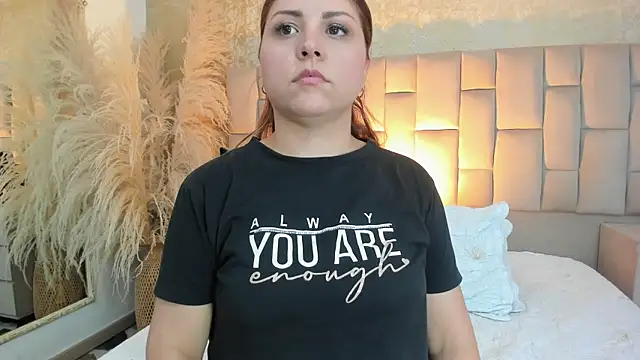 XXX chat uživo modela cloesummerr_