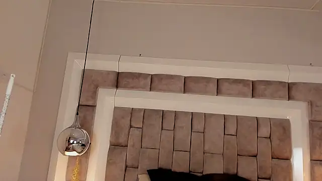 XXX chat uživo modela JuliettaBleer