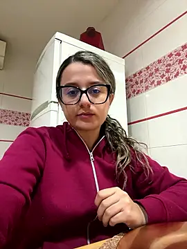 katiaa_lovv's Live XXX Chat