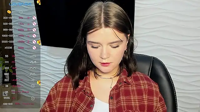 LanaTreades' Live XXX Chat