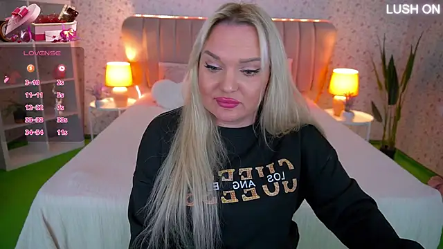 XXX chat uživo modela MissyMartinez