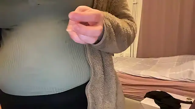 Chat +18 de cumwithmee3 ao vivo