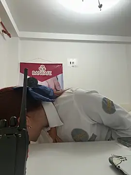 Emily-7_'s Live XXX Chat