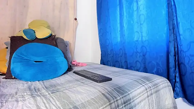 BlowMommy_ Live XXX-chat