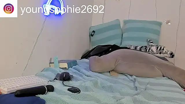 YoungSophie Live XXX-chat