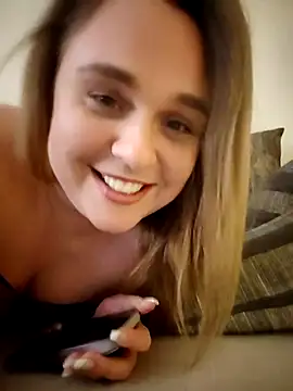 Juicy_PeachLux's Live XXX Chat