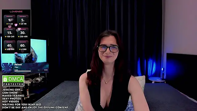 Pertunjukan Kamera Web Lee_Loo