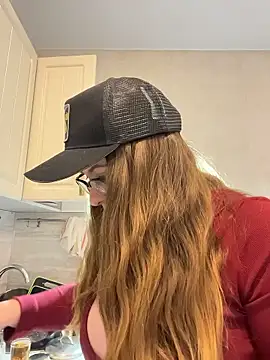 DienkaGreen Chat XXX in diretta