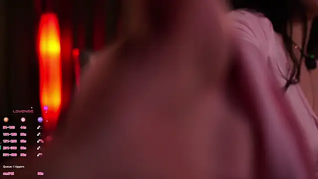 MaryHolsのライブXXXチャット