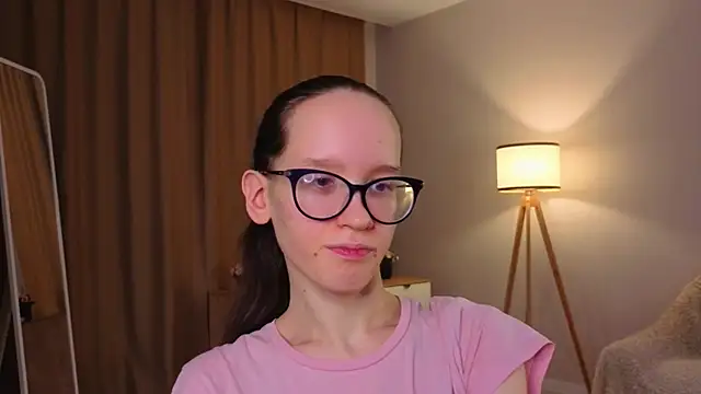 BettyBrownin Webbikameraesitys