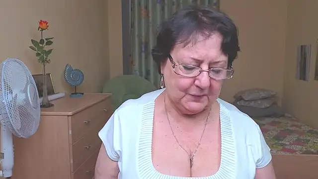 Chatroom XXX en direct de Margo_Moll