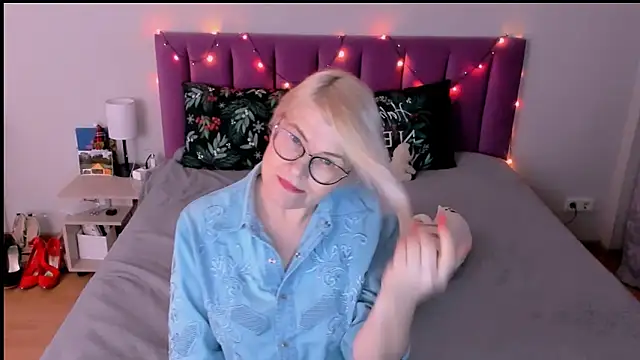 sabrinamacmarren's Live XXX Chat