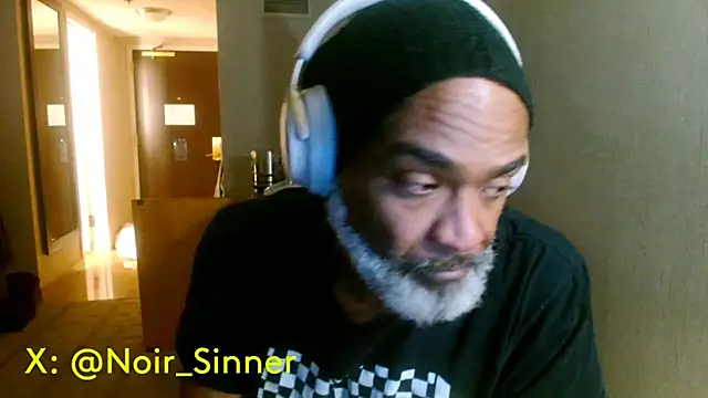 sinnernoir Show in webcam