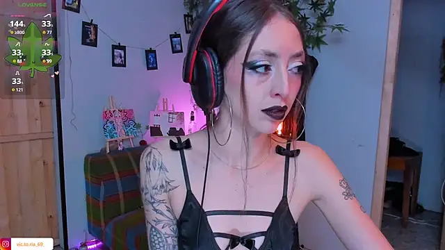 Chat +18 de VickyJackson_ ao vivo