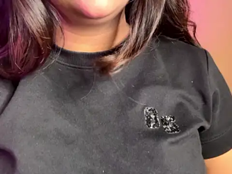 Its_cherry_magic's Webcam Show