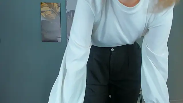 Chatroom XXX en direct de LilianSwall