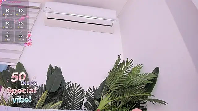 stephanymonroe 即時 XXX 聊天