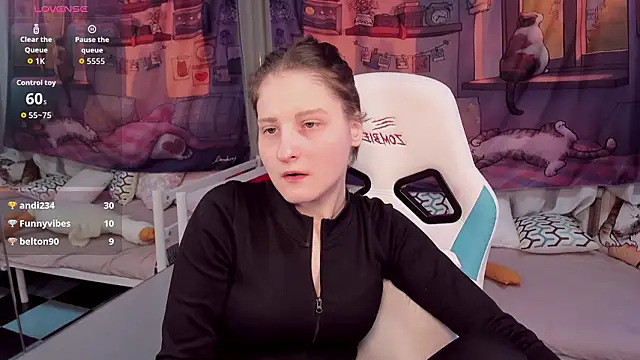 Chatroom XXX en direct de KiraDuvall