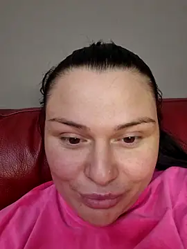 9Alice's Live XXX Chat