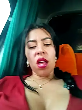 Luianna's Live XXX Chat