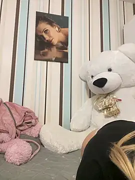 XXX chat uživo modela My_Hotgirl