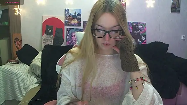 SecretSophia's Live XXX Chat