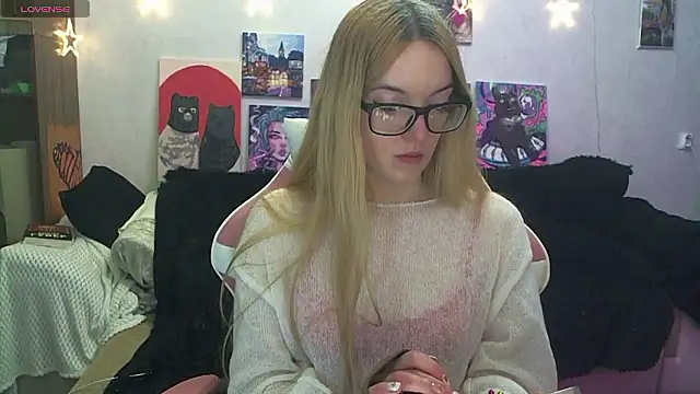 SecretSophia's Live XXX Chat