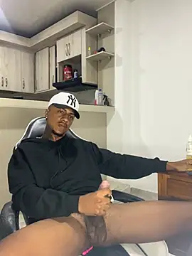 YeremiBrowm's Webcam Show