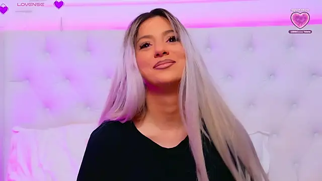 AriannaSins' Live XXX Chat